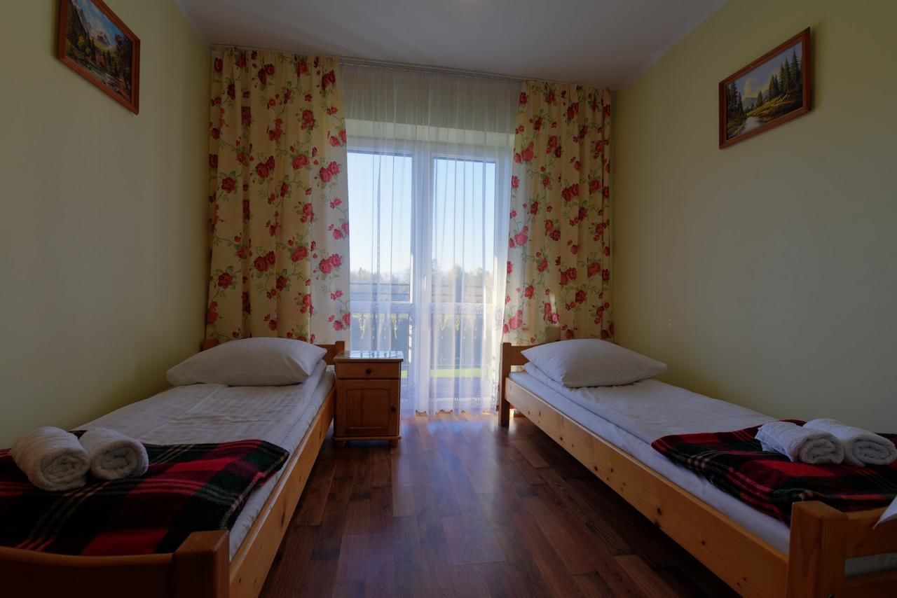 Отели типа «постель и завтрак» Dom Wczasowy Dunajec Бялы-Дунаец-10